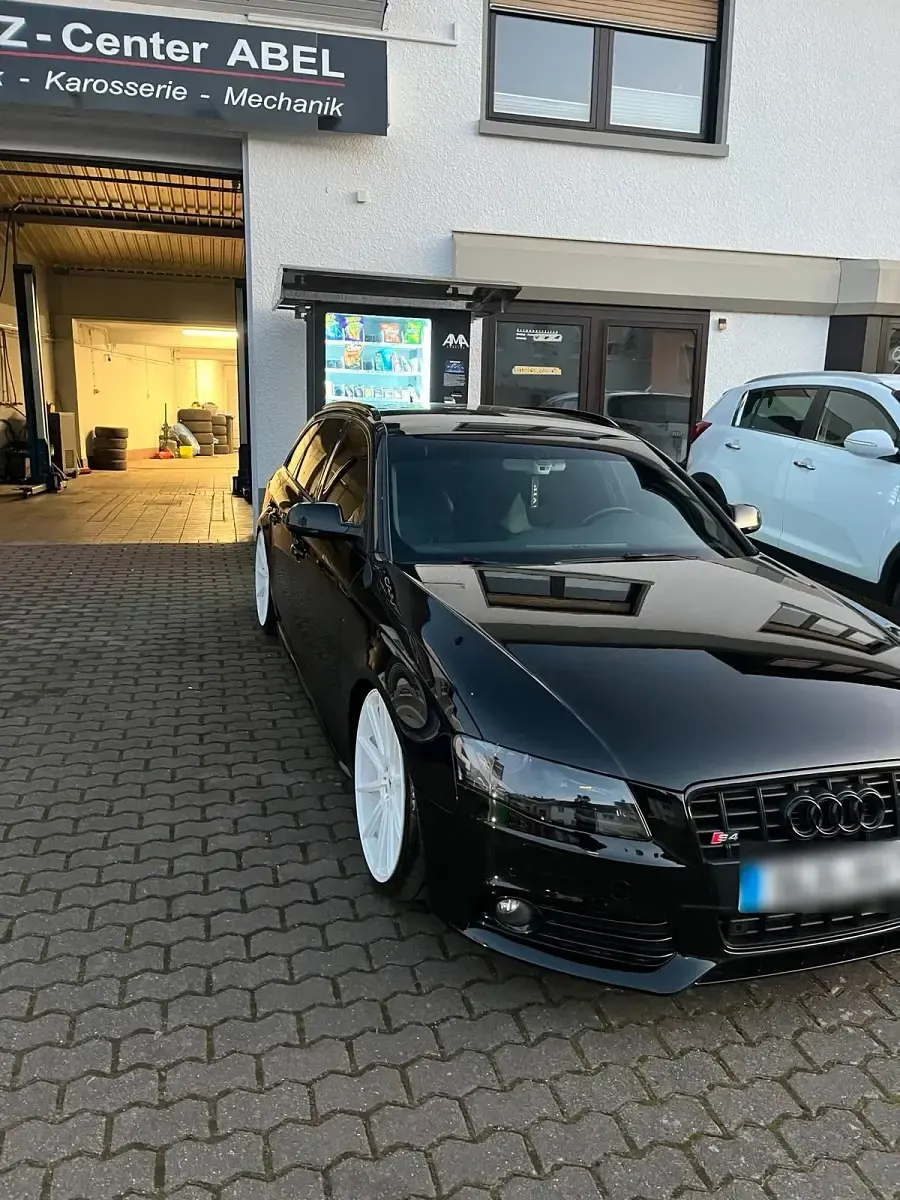 Używany Audi A4 280 KM (205 kW) 2009 Czarny Kombi