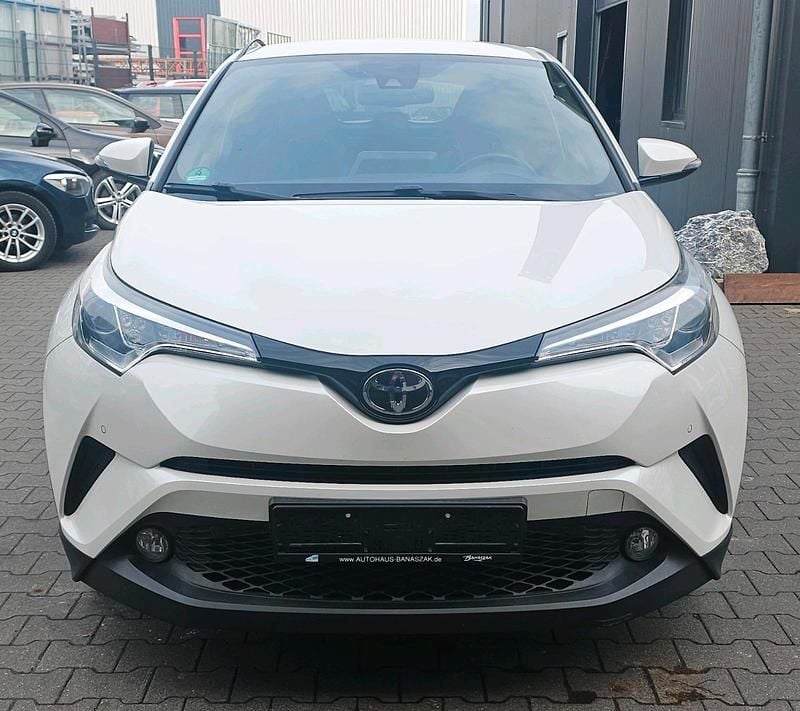 Gebraucht Toyota C-HR 115 PS (84 kW) 2017 Weiß SUV