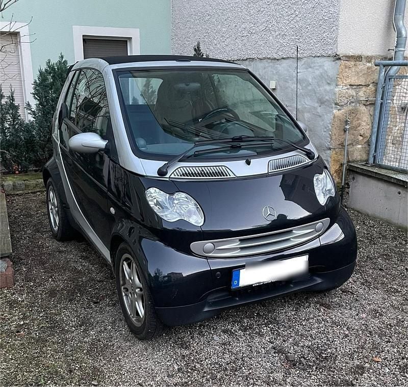 Gebraucht Smart ForTwo Cabrio 61 PS (44 kW) 2004 Schwarz Cabrio
