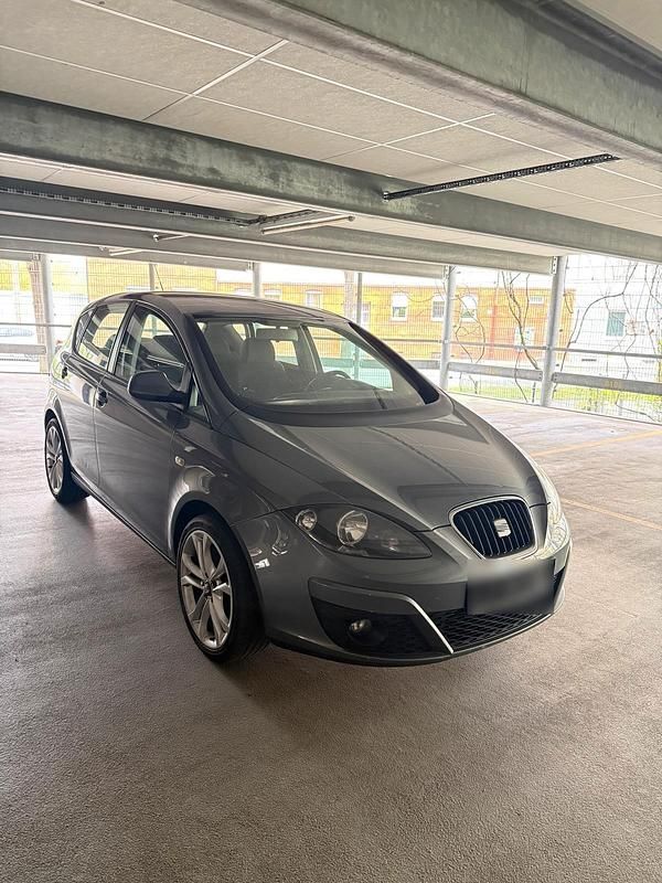 Second-hand Seat Altea 2012 Gri Berlinǎ