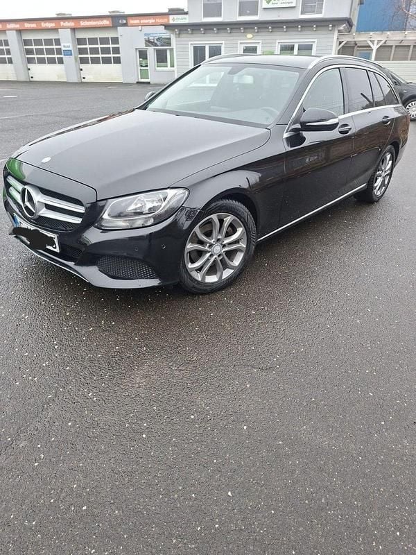 Gebraucht Mercedes C220 170 PS (125 kW) 2016 Schwarz Kombi