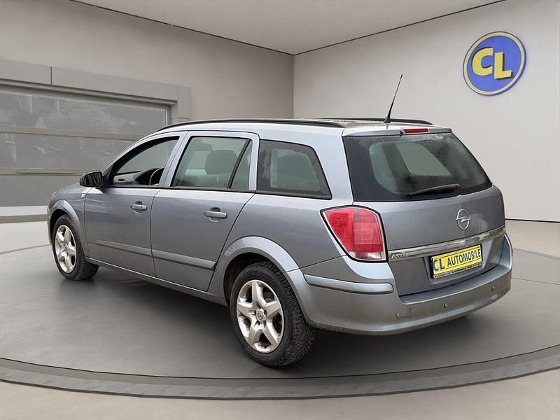 Gebraucht Opel Astra 115 PS (84 kW) 2008 Grau Kombi