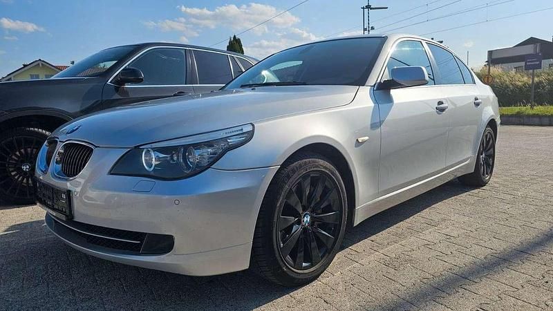 Silber Gebraucht 2008 BMW 525 Advantage Limousine | 5.900 € (Fairer Preis) - Bild 1/4