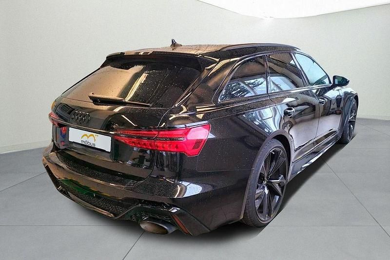 Gebraucht Audi RS6 Ambiente 600 PS (441 kW) 2022 Mythosschwarz metallic Kombi