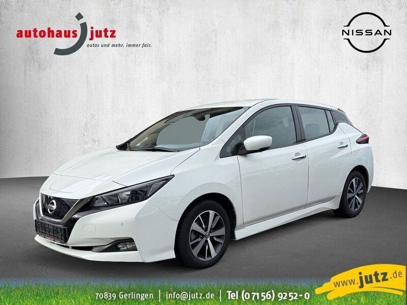 Weiß Gebraucht 2022 Nissan Leaf 360º Kleinwagen | 15.390 € (Fairer Preis) - Bild 1/4