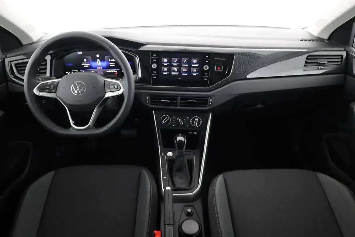 Neu VW Taigo Life 116 PS (85 kW) 2026 Rauchgrau metallic SUV