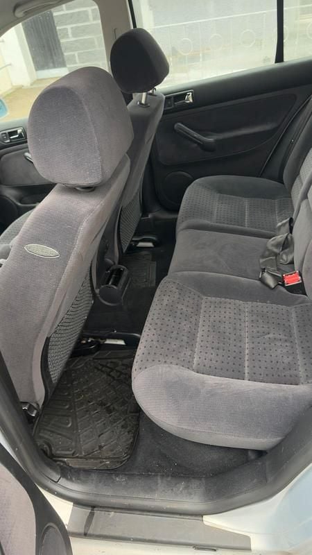 Gebraucht VW Golf III 77 PS (56 kW) 1997 Silber Limousine