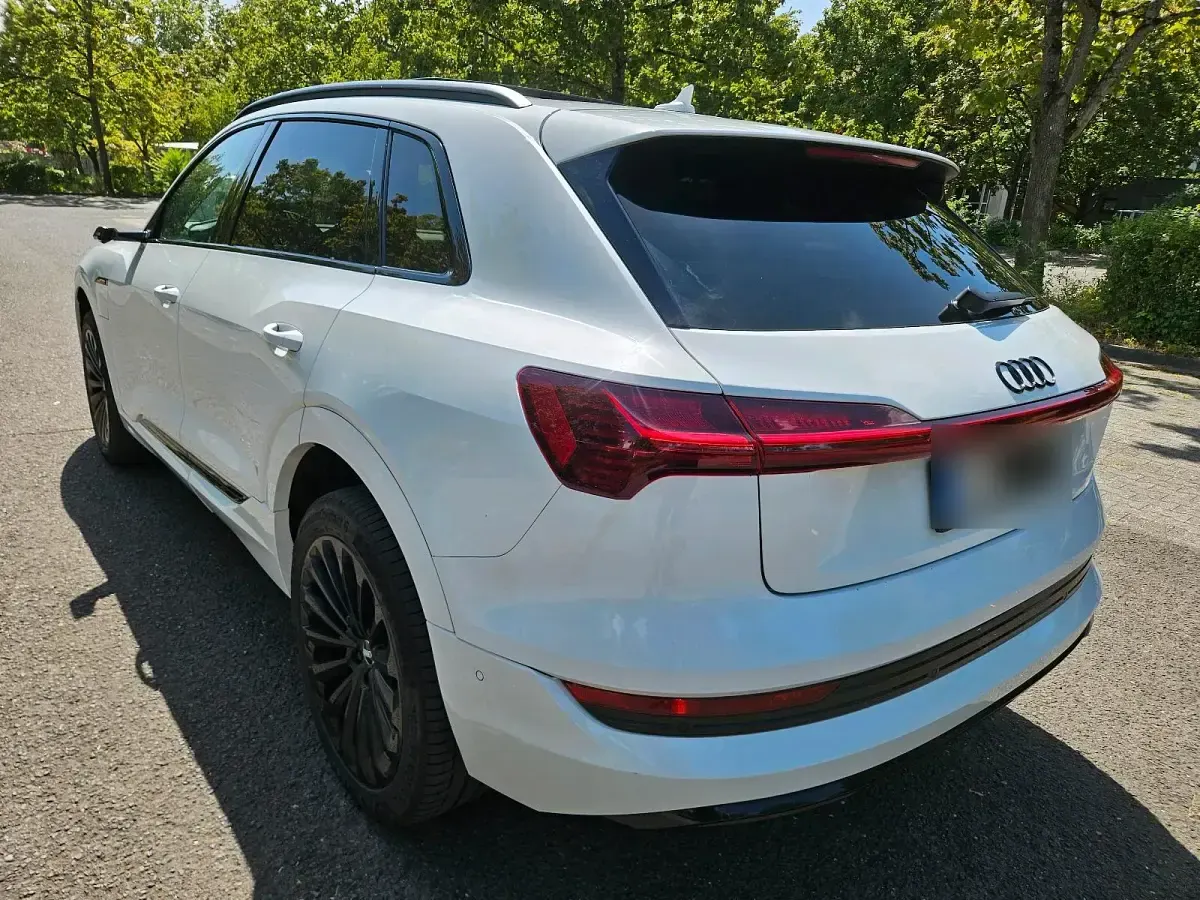 Gebraucht Audi e-tron 300 kW (408 PS) 2019 Weiß SUV