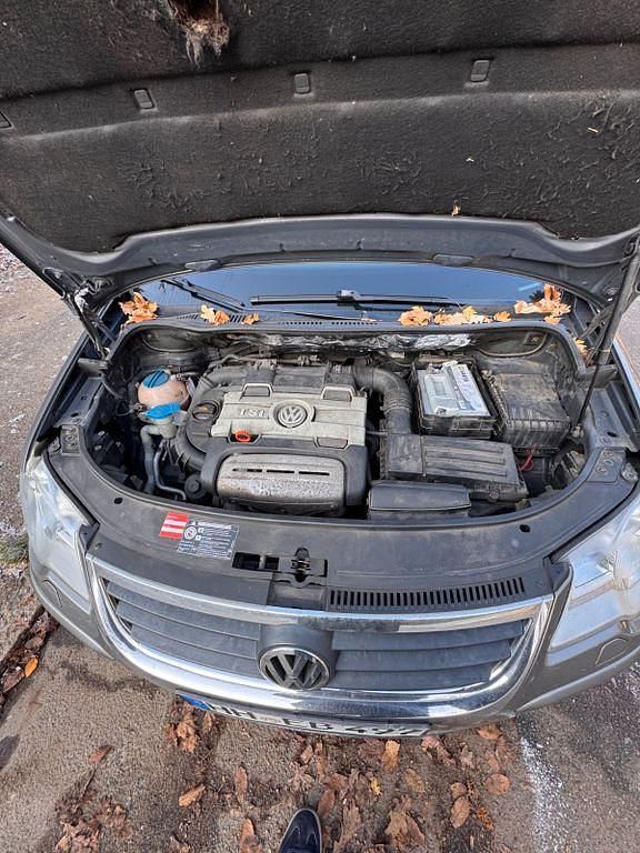 Gebraucht VW Touran 140 PS (102 kW) 2007 Grau Van / Kleinbus