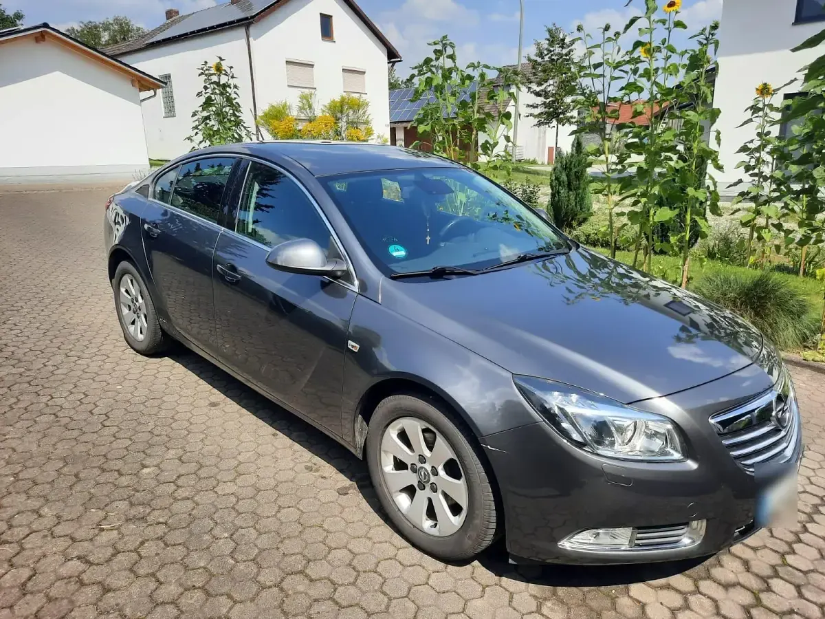 Gebraucht Opel Insignia 140 PS (102 kW) 2009 Grau Limousine