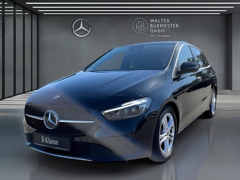 Schwarz Gebraucht 2023 Mercedes B200 Progressive Van / Kleinbus | 33.575 € (Teuer) - Bild 1/4
