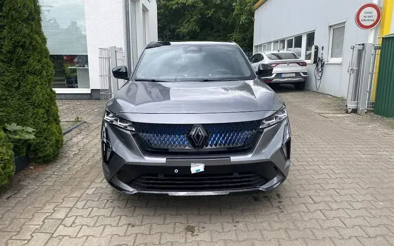 Używany Renault Rafale Esprit Alpine 200 KM (147 kW) 2025 Szary SUV