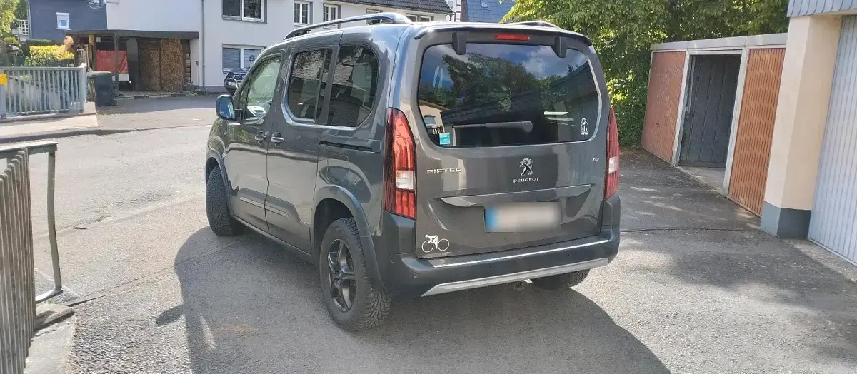Gebraucht Peugeot Rifter 130 PS (95 kW) 2021 Grau Van / Kleinbus