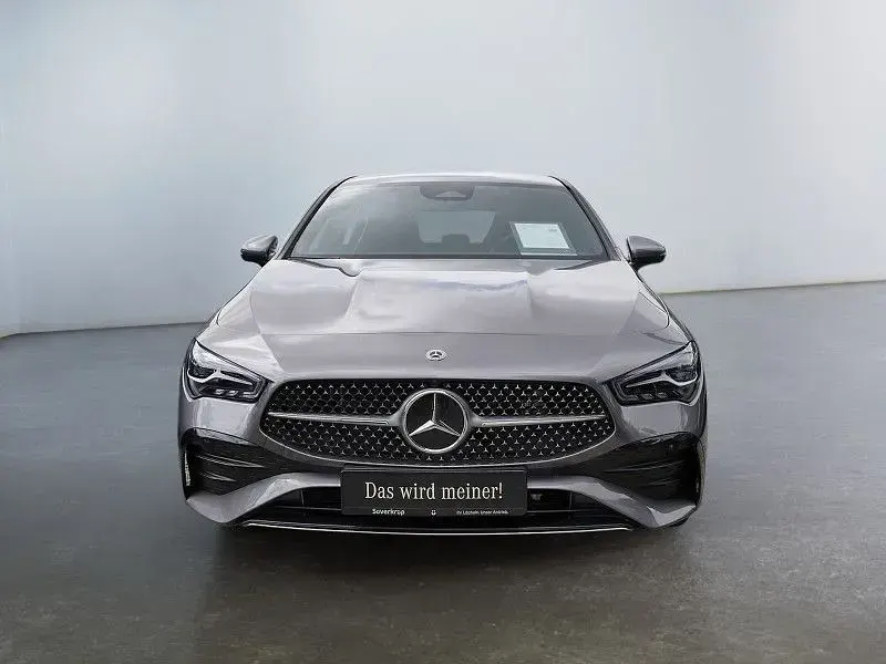 Gebraucht Mercedes CLA250e AMG 163 PS (119 kW) 2025 Grau Coupé