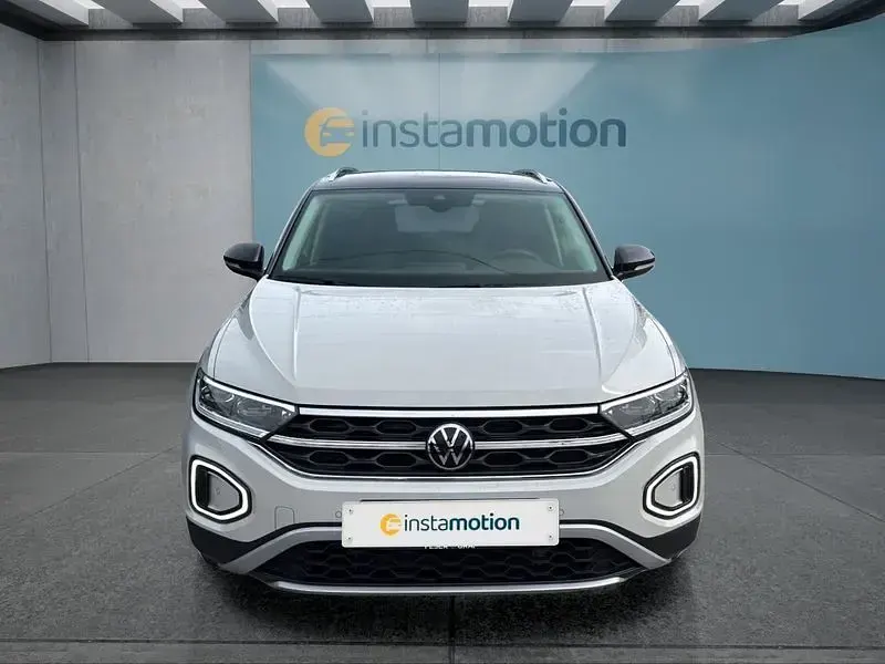 Gebraucht VW T-Roc 110 PS (80 kW) 2023 Grau SUV