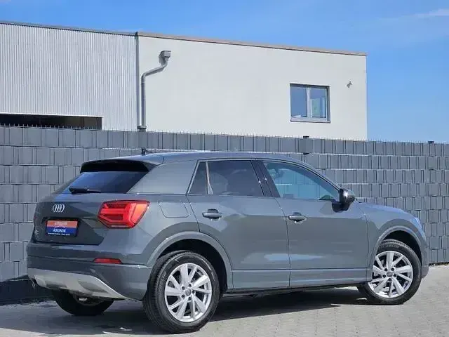 Gebraucht Audi Q2 Sport 116 PS (85 kW) 2019 Grau SUV