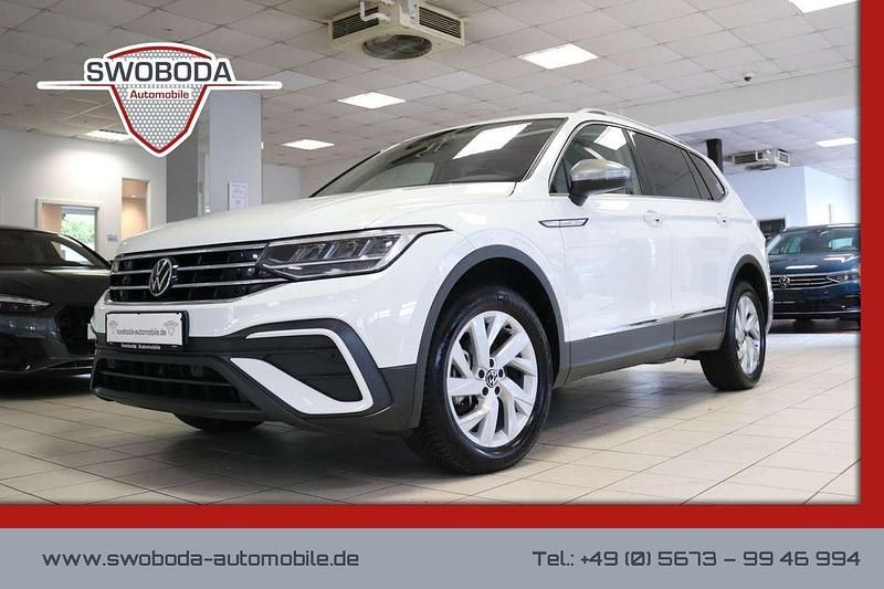 Weiß Gebraucht 2022 VW Tiguan Allspace Life SUV | 28.450 € (Fairer Preis) - Bild 1/2