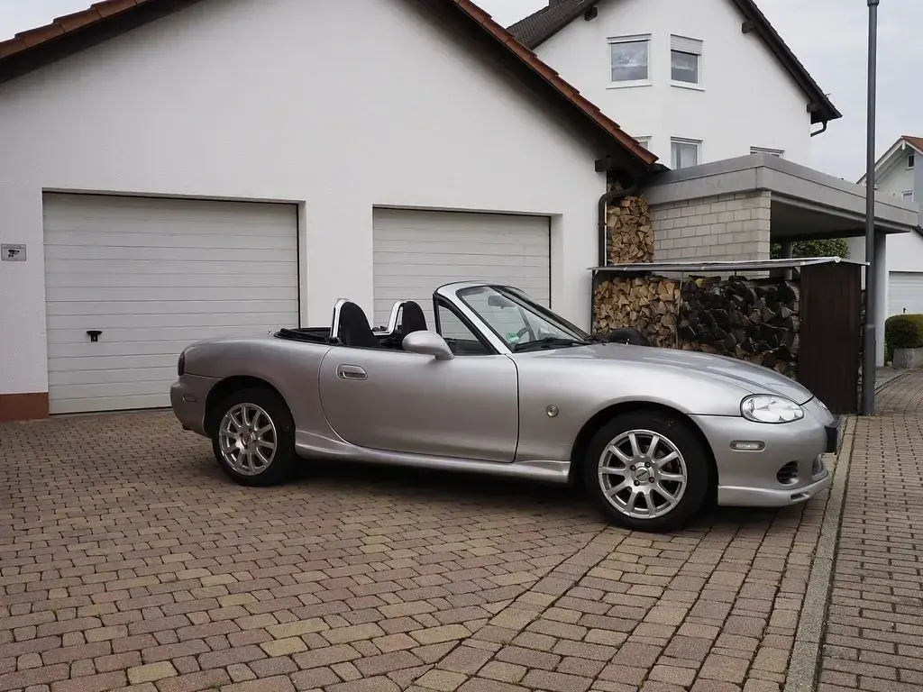 Gebraucht Mazda MX5 110 PS (80 kW) 2002 Silber Cabrio