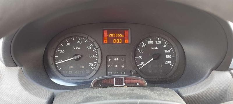 Gebraucht Dacia Sandero 75 PS (55 kW) 2009 Weiß Limousine