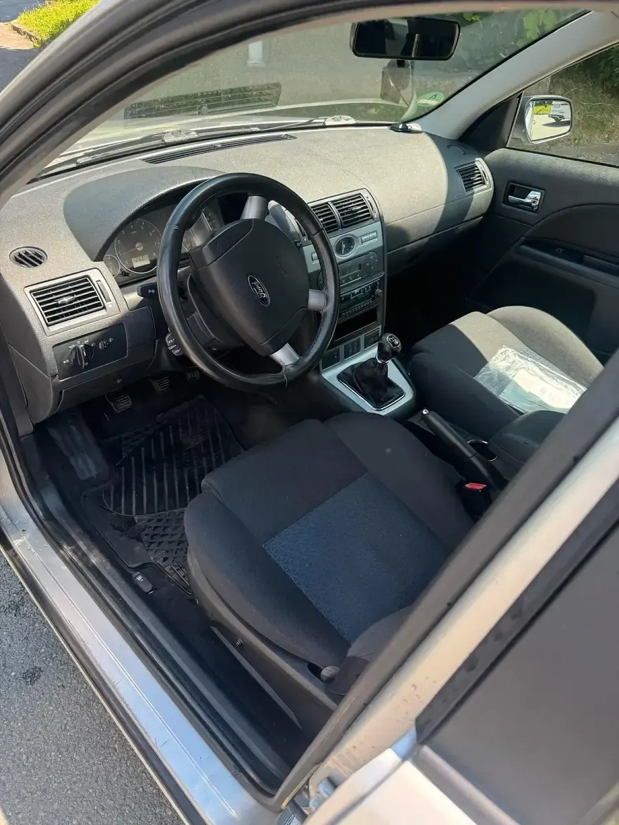 Gebraucht Ford Mondeo 131 PS (96 kW) 2007 Kombi