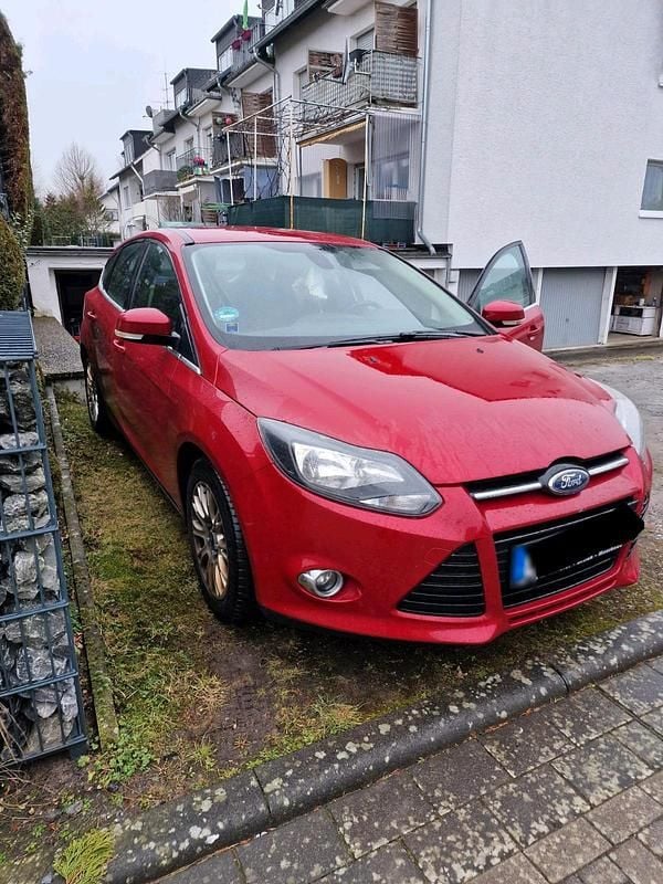Gebraucht Ford Focus 150 PS (110 kW) 2011 Rot Kombi