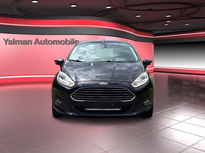 Gebraucht Ford Fiesta Titanium 101 PS (74 kW) 2013 Schwarz Kleinwagen