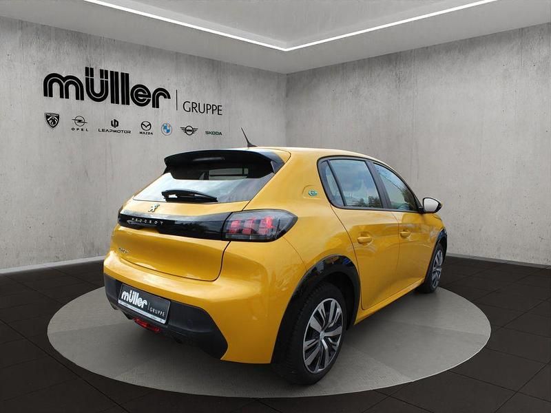 Gebraucht Peugeot e-208 Active 100 kW (136 PS) 2021 Gelb Kleinwagen