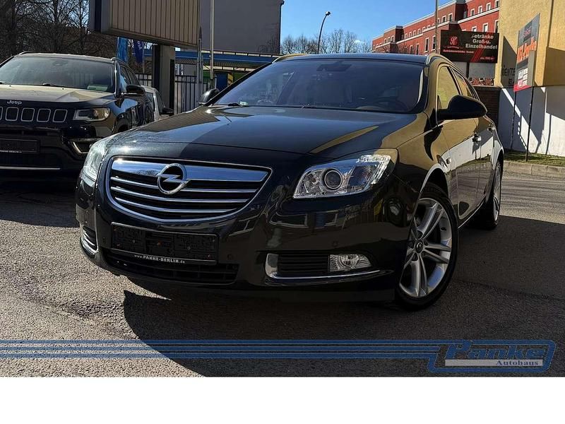 Gebraucht Opel Insignia Cosmo 179 PS (131 kW) 2010 Graphitschwarz/carbon flash/mi Kombi