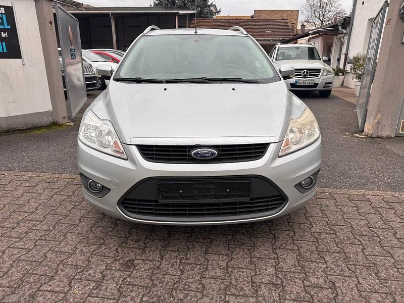 Gebraucht Ford Focus 101 PS (74 kW) 2009 Silber Kombi