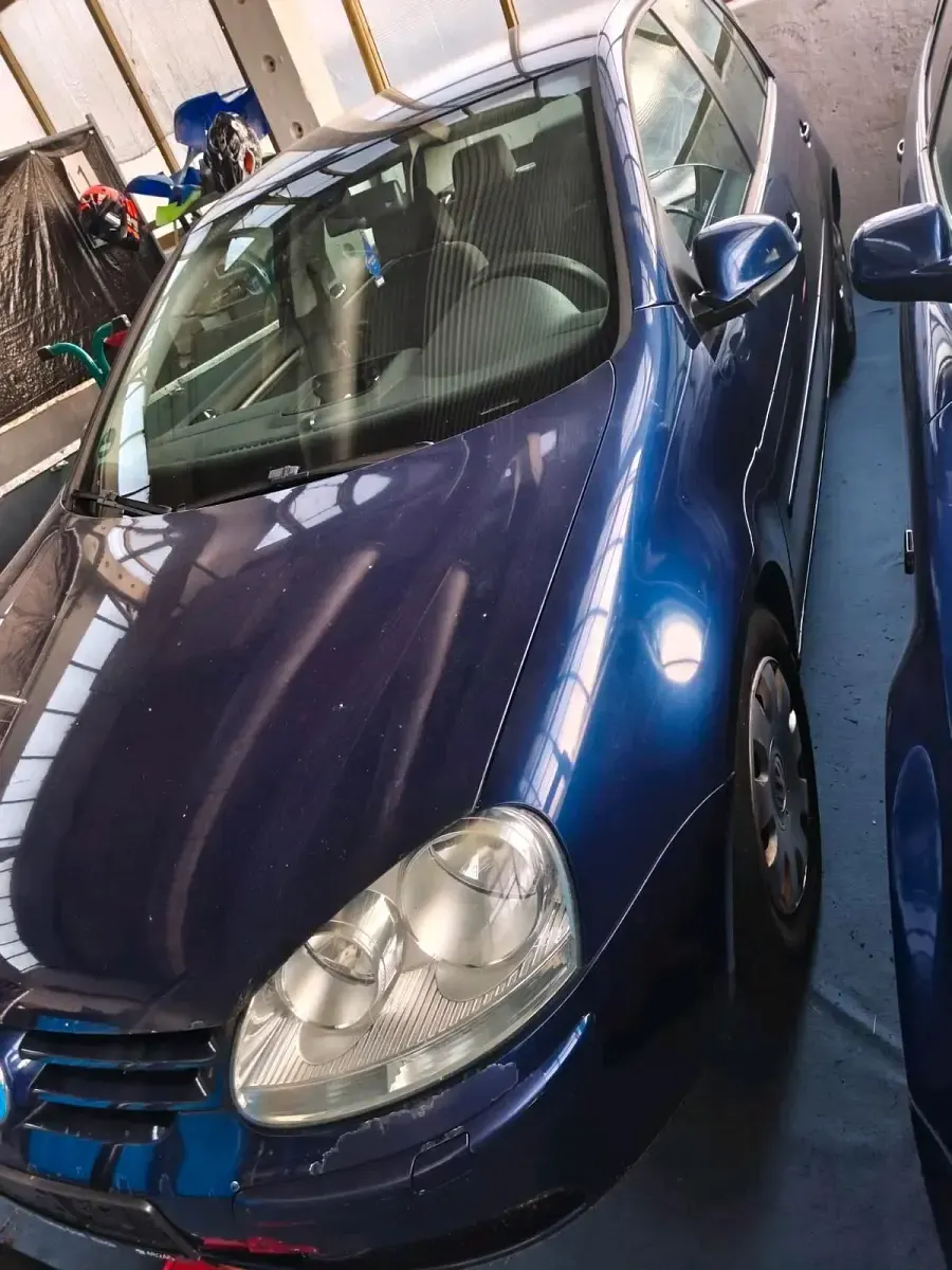 Gebraucht VW Golf V 105 PS (77 kW) 2005 Blau Kleinwagen