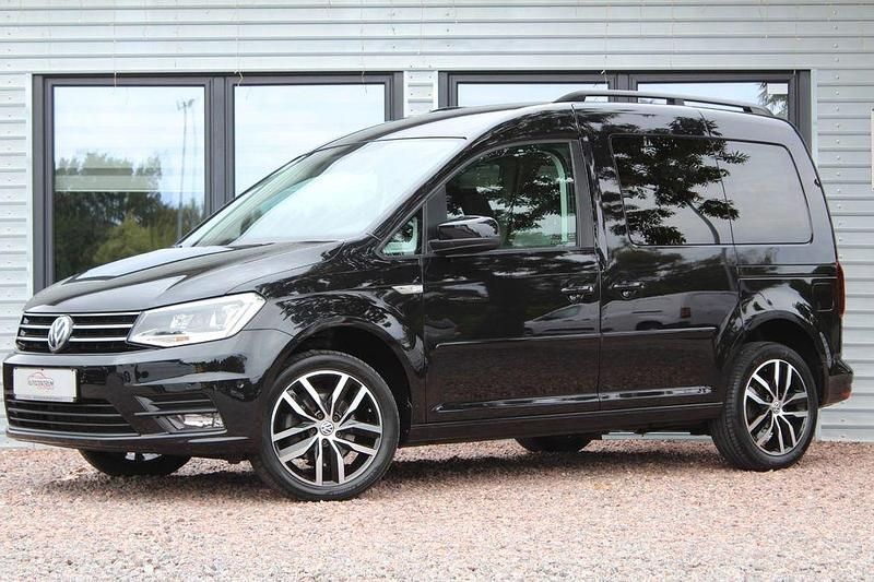 Schwarz Gebraucht 2019 VW Caddy Comfortline Van / Kleinbus | 20.850 € (Fairer Preis) - Bild 1/4