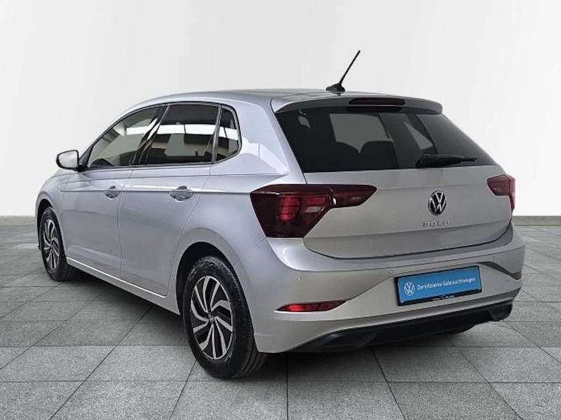 Gebraucht VW Polo Life 95 PS (69 kW) 2023 Silber Kleinwagen