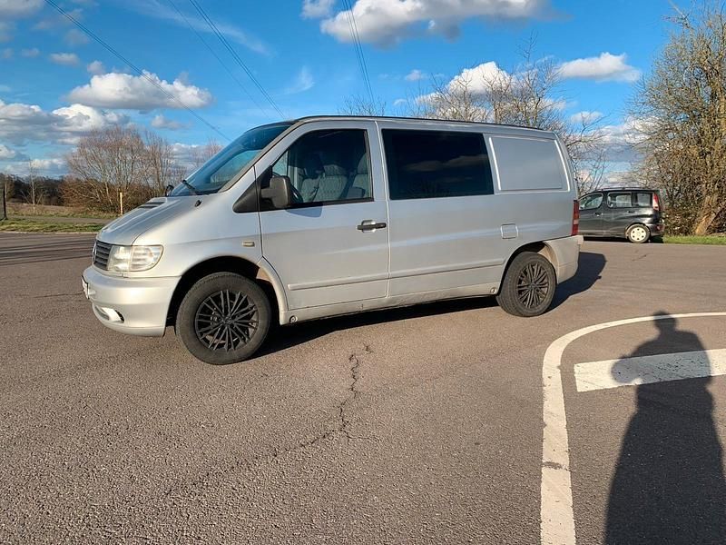Second-hand Mercedes Vito 102 CP (75 kW) 2003 Van