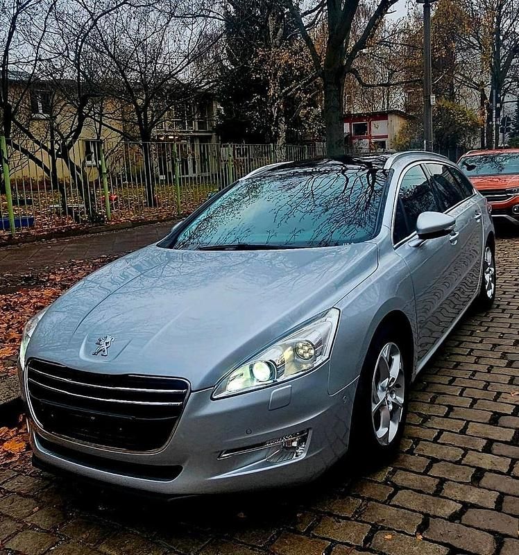 Silber Gebraucht 2012 Peugeot 508 Kombi | 4.450 € (Guter Preis) - Bild 1/4
