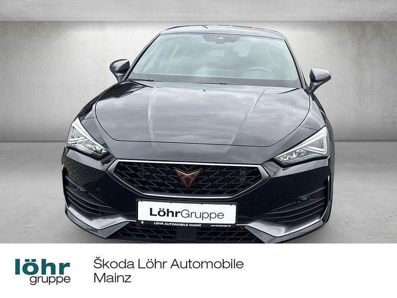 Mitternachtsschwarz Gebraucht 2024 Cupra Leon VZ Limousine | 32.780 € (Superpreis) - Bild 1/4