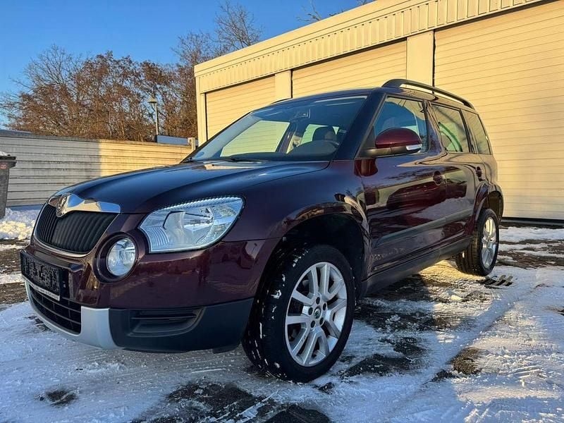 Rot Gebraucht 2010 Skoda Yeti Active SUV | 4.999 € (Guter Preis) - Bild 1/4