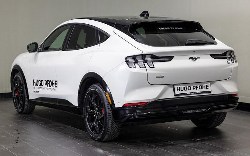 Gebraucht Ford Mustang Mach-E Premium 258 kW (351 PS) 2024 Weiß SUV