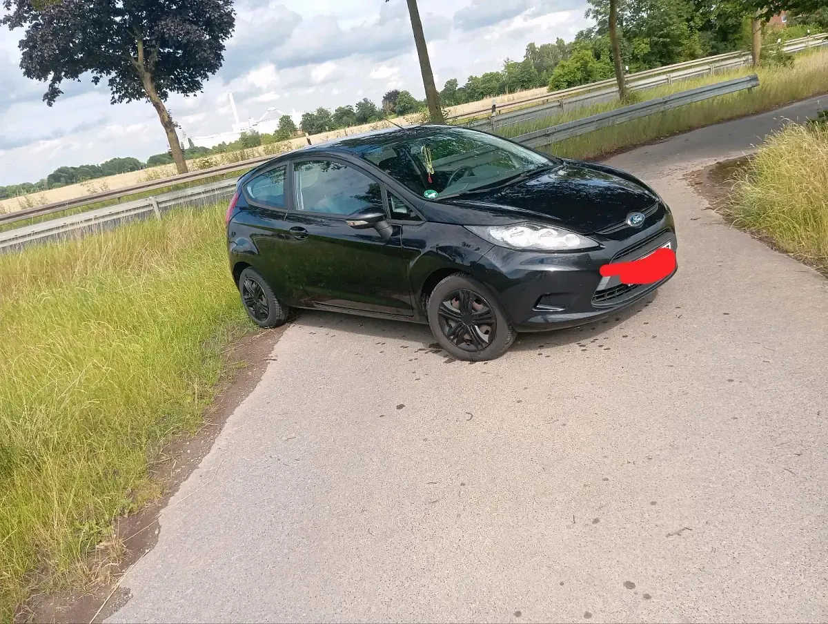Gebraucht Ford Fiesta 82 PS (60 kW) 2009 Schwarz Kleinwagen