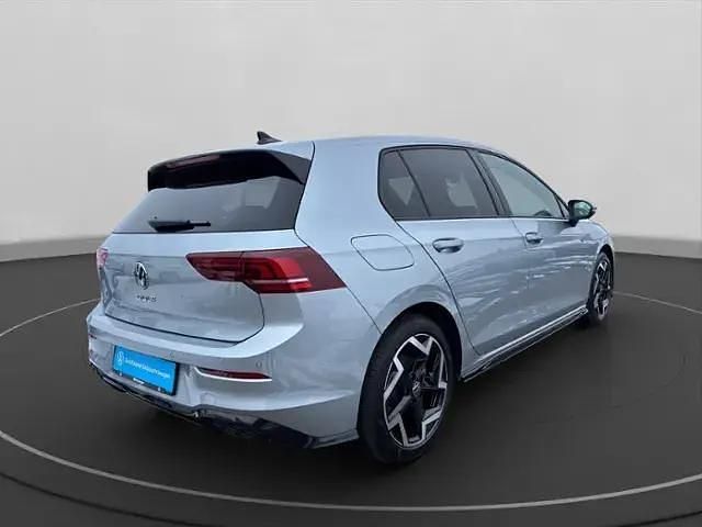 Gebraucht VW Golf VIII R-line 150 PS (110 kW) 2025 Silber Limousine