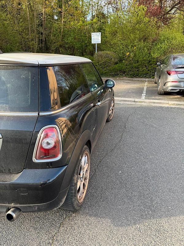 Gebraucht Mini Cooper 120 PS (88 kW) 2006 Schwarz Kleinwagen