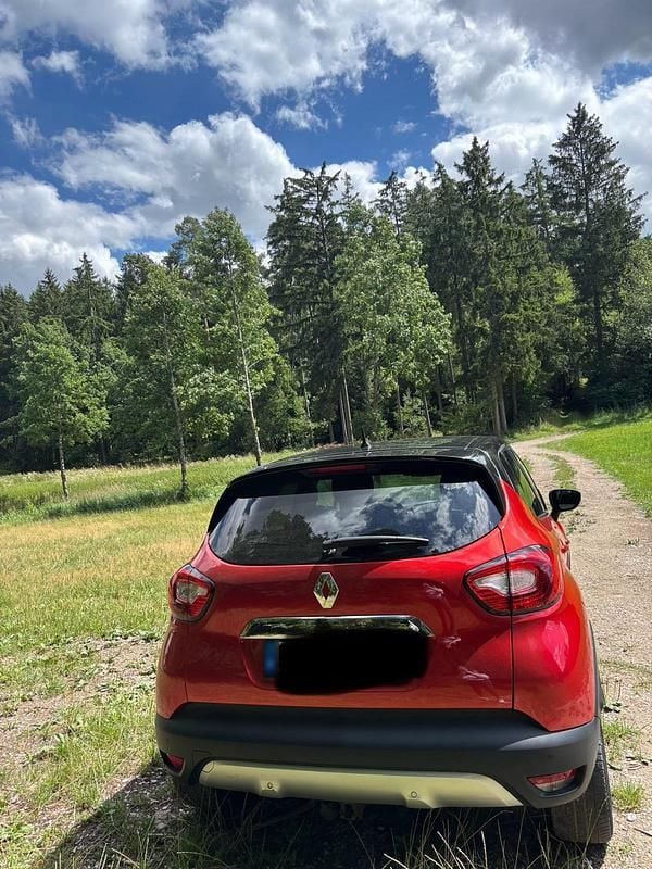 Gebraucht Renault Captur 120 PS (88 kW) 2015 Rot SUV