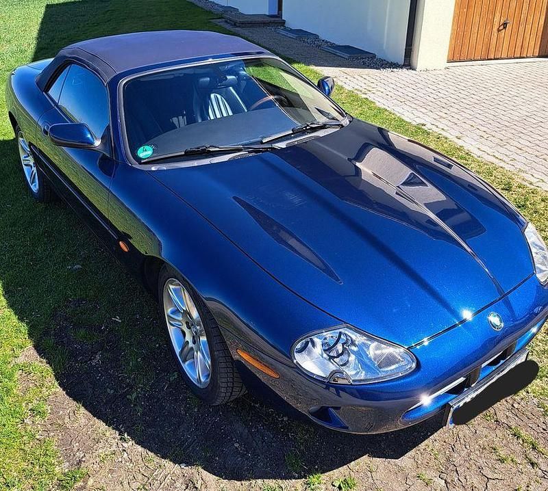 Gebraucht Jaguar XK8 284 PS (208 kW) 2000 Blau Cabrio