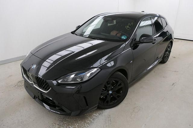 Schwarz Gebraucht 2024 BMW 120 M Sport Kleinwagen | 34.280 € (Superpreis) - Bild 1/4