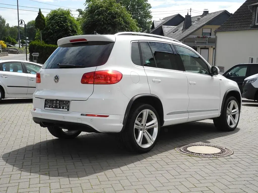 Gebraucht VW Tiguan R-line 150 PS (110 kW) 2015 Weiß SUV