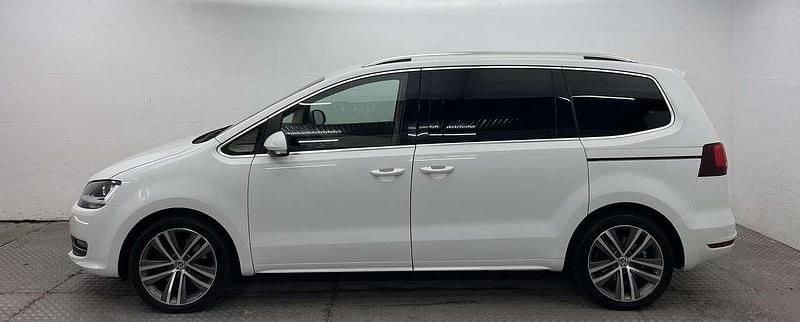 Gebraucht VW Sharan Highline 150 PS (110 kW) 2018 Weiß Van / Kleinbus