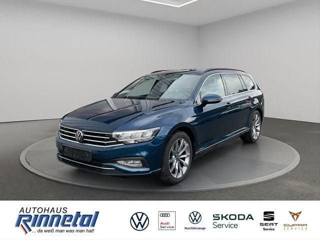 Aquamarinblau metallic Gebraucht 2023 VW Passat Business Kombi | 34.380 € (Fairer Preis) - Bild 1/1