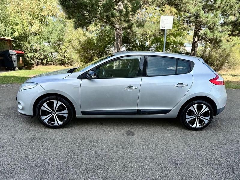 Gebraucht Renault Mégane Bose Edition 131 PS (96 kW) 2012 Silber Limousine