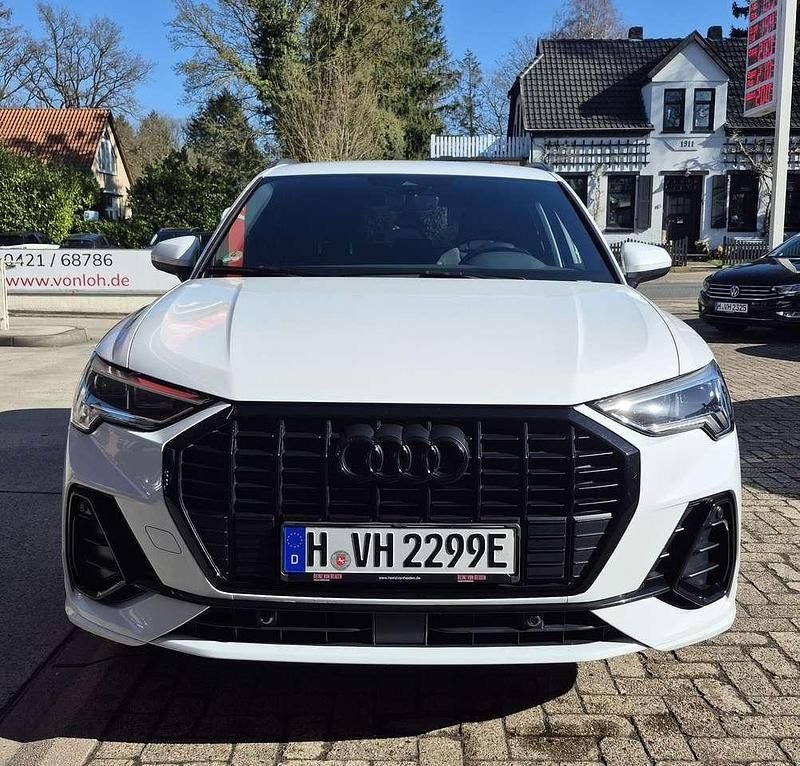 Gebraucht Audi Q3 S-Line 245 PS (180 kW) 2022 Gletscherweiß metallic SUV