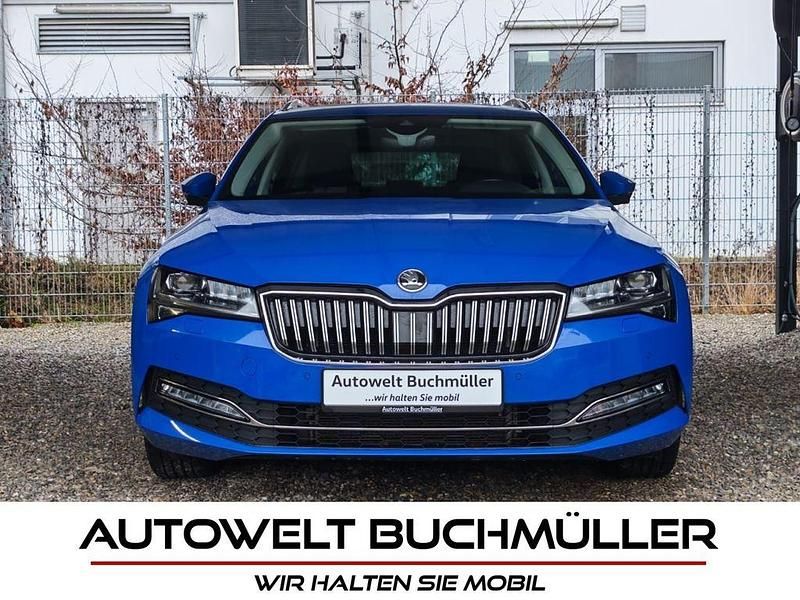 Blau Gebraucht 2022 Skoda Superb Limousine | 23.980 € (Guter Preis) - Bild 1/4