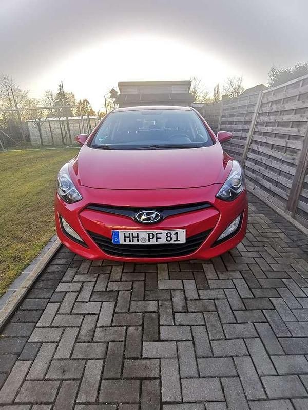Gebraucht Hyundai i30 Classic 99 PS (72 kW) 2013 Limousine